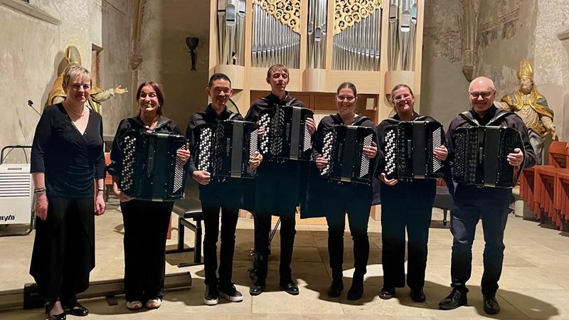 SPOT ON KEYBOARDS : Filmmusik durch das Akkordeon